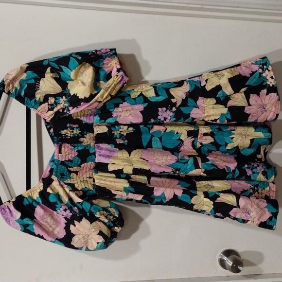 Billabong Women's Tropical Floral Be Mine Smocked Back Babydoll Mini Dress Sz M - Picture 6 of 7